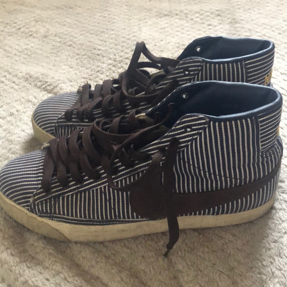 Nike Blazers size 10